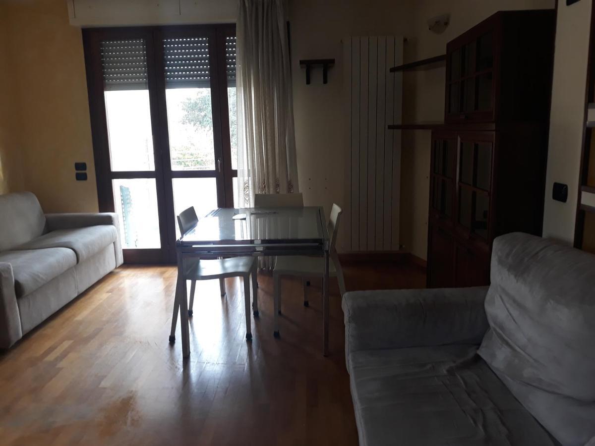 Alloggio Petunia Busto Arsizio Exteriér fotografie
