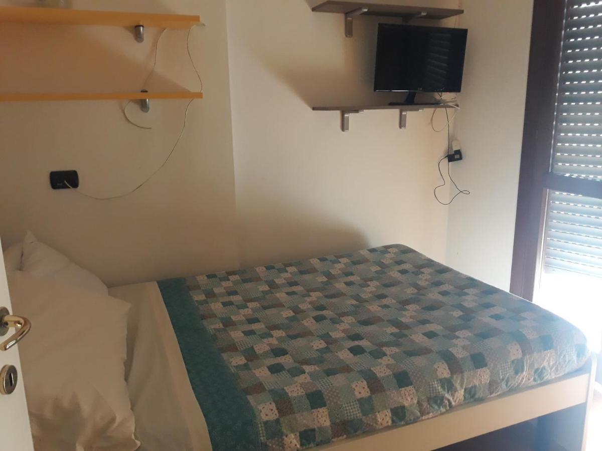 Alloggio Petunia Busto Arsizio Exteriér fotografie